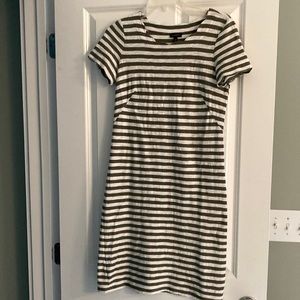 So cute!  Talbots green And white cap sleeve midi dress- size XS